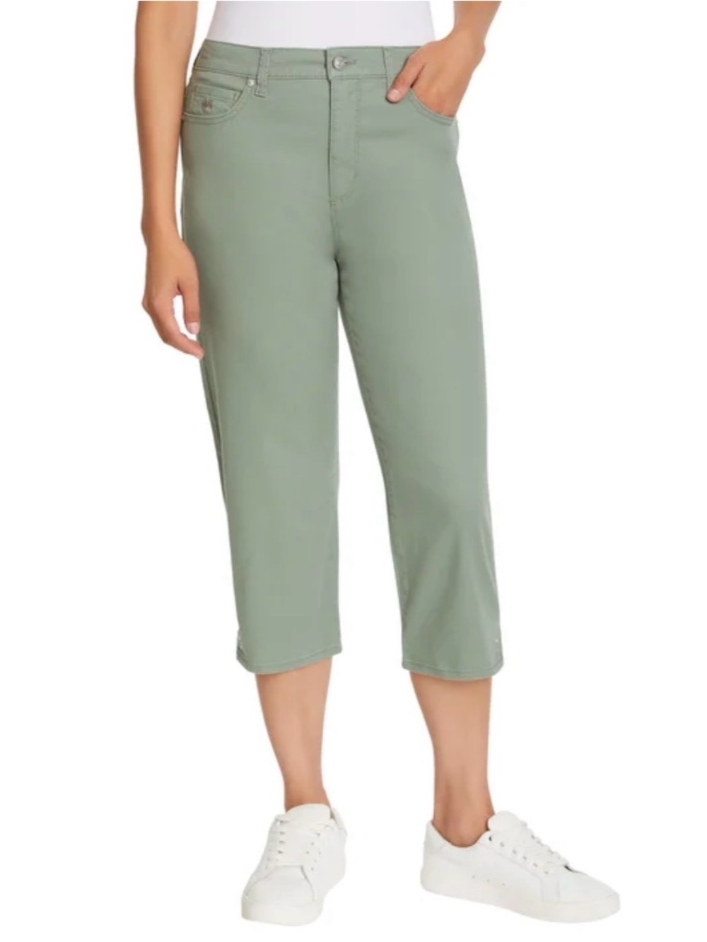 🆕 Gloria Vanderbilt Sage Green Amanda Cloud Twill Capri